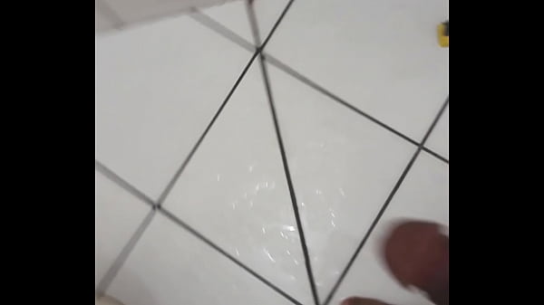 Batendo Punheta e mostrando a rabona