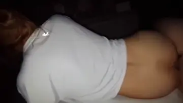 Novinha branquinha pelada arrombando o cuzinho da puta vizinha