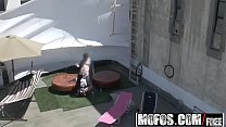 Flagras reais de sexo com a vizinha safada provocando deliciosamente no vídeo de tubo8.
