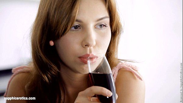 Mulheres18 brincam gostoso juntas na intimidade de uma suruba selvagem