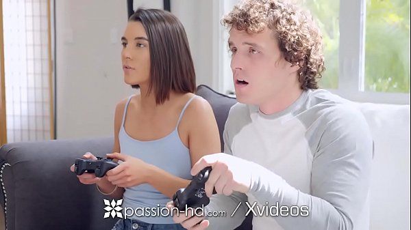 Porno vivi fernandes – Jogo proibido com a gostosa transando sem limites em vídeo ardente